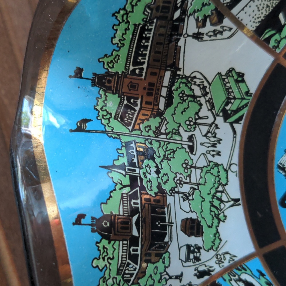Walt Disney World Souvenir Plate Glass Bowl Candy Dish Memorabilia Vinta… - Picture 8 of 11